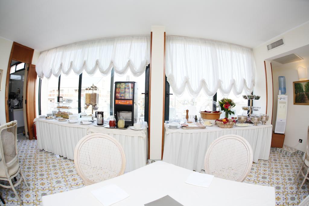 Hotel Colonna Μπρίντιζι Εξωτερικό φωτογραφία