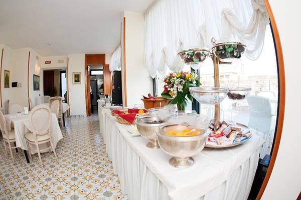 Hotel Colonna Μπρίντιζι Εξωτερικό φωτογραφία