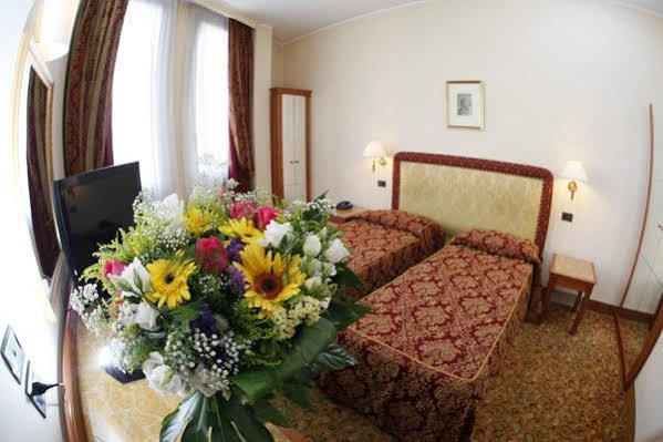 Hotel Colonna Μπρίντιζι Εξωτερικό φωτογραφία