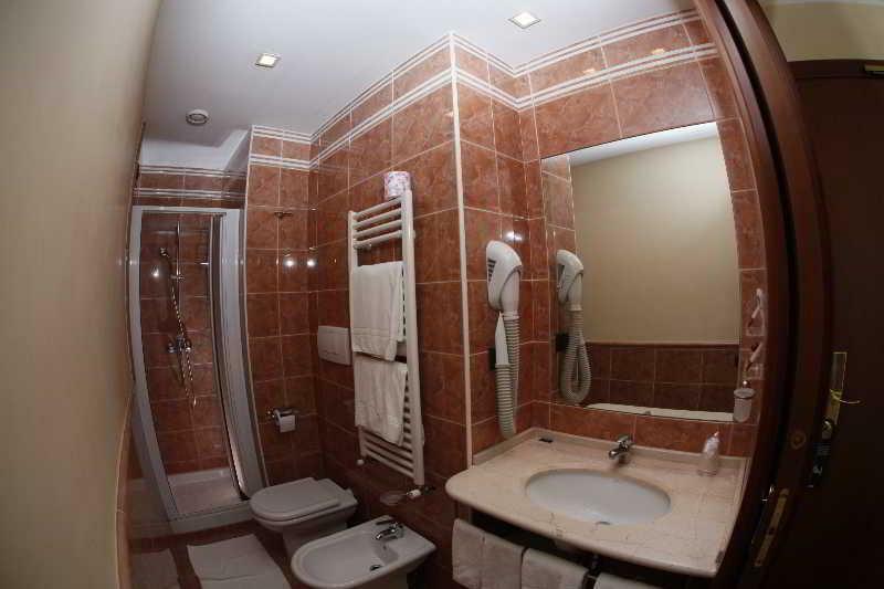 Hotel Colonna Μπρίντιζι Εξωτερικό φωτογραφία
