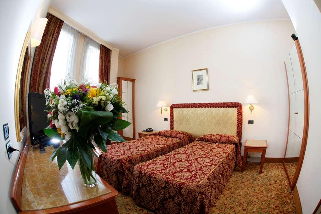 Hotel Colonna Μπρίντιζι Δωμάτιο φωτογραφία